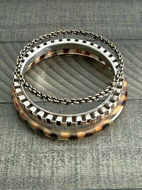 Stacked Tortoiseshell and Gold Tone Bangle Bracelet Set